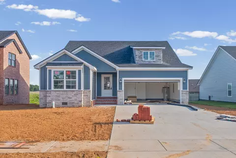 908 Bankside Dr, Clarksville, TN 37043