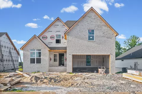 913 Bankside Dr, Clarksville, TN 37043