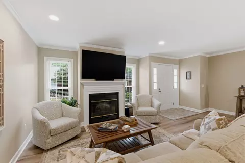 216 Highland Villa Cir, Nashville, TN 37211