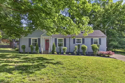2712 Mailan Dr, Nashville, TN 37206