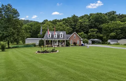 454 Campbell Hollow Rd, Bethpage, TN 37022