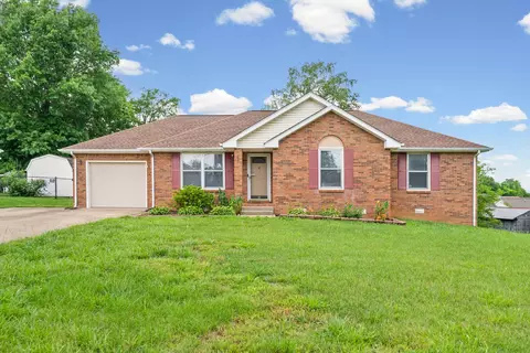 438 Kelsey Dr, Clarksville, TN 37042