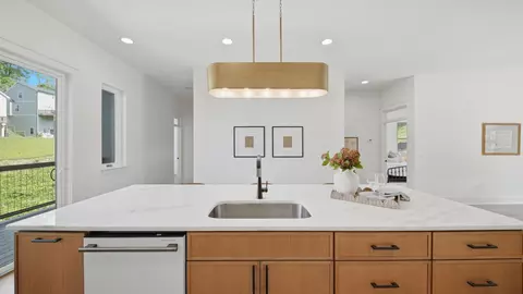Kitchen - 403 Druid Ln, Chattanooga, TN 37405 photo 3 of 4
