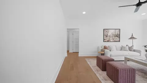 Entry Way - 403 Druid Ln, Chattanooga, TN 37405 photo 6 of 12