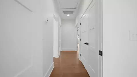 Entry Way - 403 Druid Ln, Chattanooga, TN 37405 photo 8 of 12