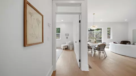 Entry Way - 403 Druid Ln, Chattanooga, TN 37405 photo 11 of 12