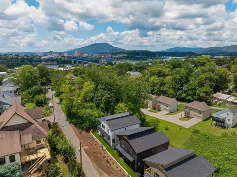 View/Area - 403 Druid Ln, Chattanooga, TN 37405 photo 3 of 11