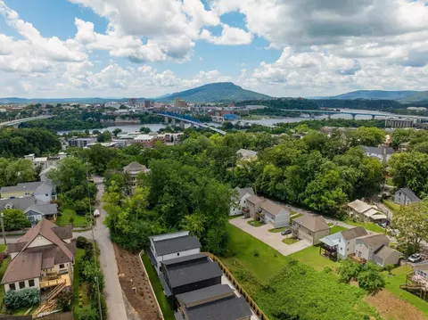 View/Area - 403 Druid Ln, Chattanooga, TN 37405 photo 9 of 11