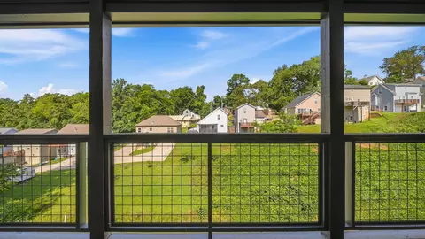 Exterior - 403 Druid Ln, Chattanooga, TN 37405 photo 8 of 10