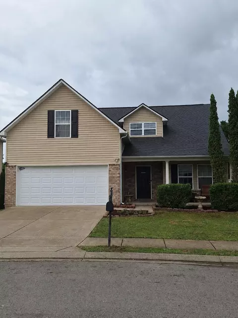 515 Creek Oak Dr, Murfreesboro, TN 37128
