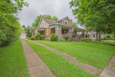 311 S 3rd St, Pulaski, TN 38478
