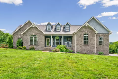 995 Hickory Point Rd, Clarksville, TN 37043