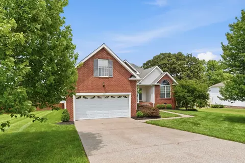 3271 Nina Cir, Lebanon, TN 37087