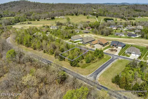 217 Walelu Tr, Vonore, TN 37885