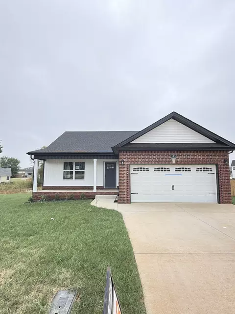 42 Echo Rdg, Oak Grove, KY 42262