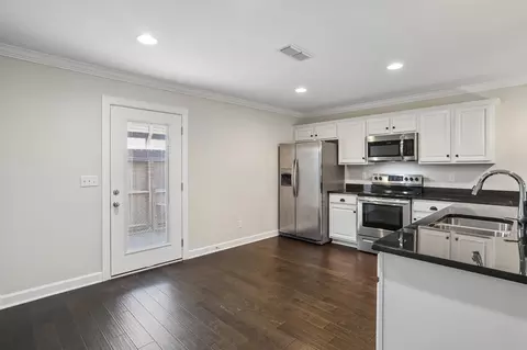 Kitchen - 2506 E Main St #A4, Murfreesboro, TN 37127 photo 1 of 5