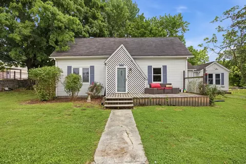 306 N Main St, Cornersville, TN 37047