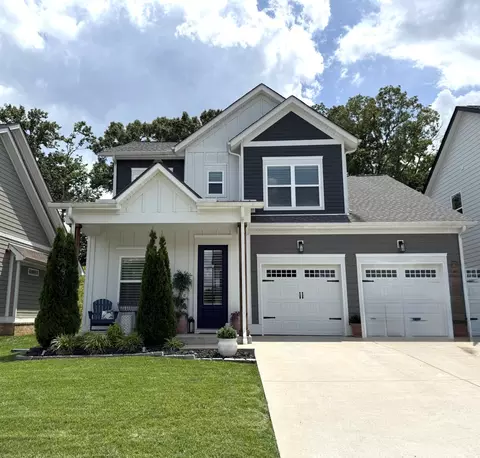 216 Daniel St, Pleasant View, TN 37146
