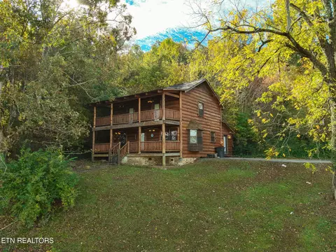1012 Highway 165, Tellico Plains, TN 37385