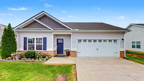 104 Daughters Ct, Shelbyville, TN 37160