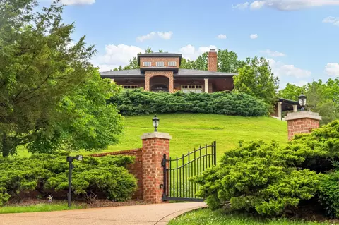 106 Timber Hills Rd # B, Hendersonville, TN 37075