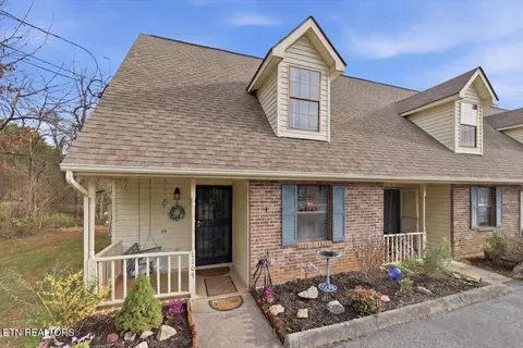 1104 Andrewbrook Ln, Knoxville, TN 37923