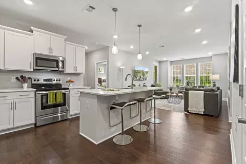1801 Shadow Green Dr #104, Franklin, TN 37064