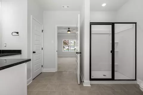 Entry Way - 528 Rohan Dr, Murfreesboro, TN 37129 photo 2 of 4