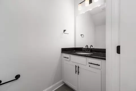 Bath - 528 Rohan Dr, Murfreesboro, TN 37129 photo 1 of 5