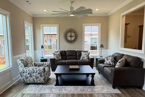 Living - 528 Rohan Dr, Murfreesboro, TN 37129 photo 2 of 2