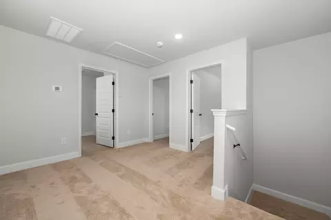 Entry Way - 528 Rohan Dr, Murfreesboro, TN 37129 photo 4 of 4
