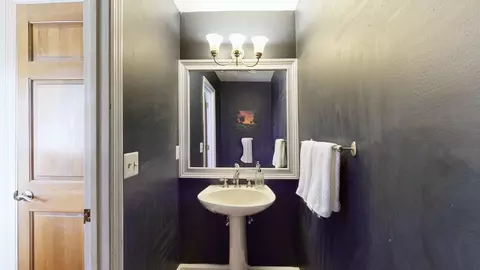 Bath - 2128 E Hill Dr, Madison, TN 37115 photo 5 of 5