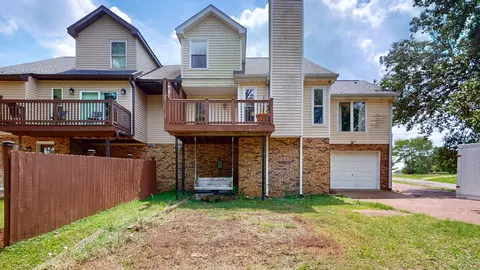 Exterior - 2128 E Hill Dr, Madison, TN 37115 photo 4 of 7