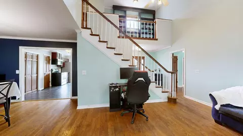 Entry Way - 2128 E Hill Dr, Madison, TN 37115 photo 4 of 5