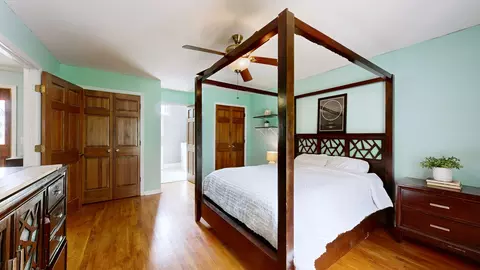 Bedroom - 2128 E Hill Dr, Madison, TN 37115 photo 3 of 5