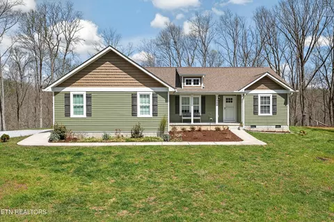 736 Poston Dr, Monterey, TN 38574
