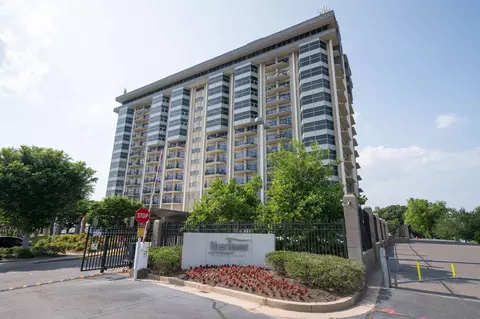 655 Riverside Dr #606A, Memphis, TN 38103