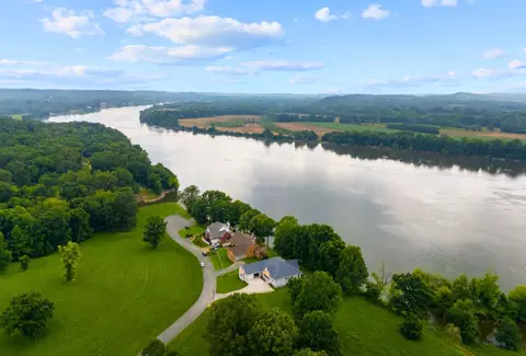 980 Skyline Dr, Clifton, TN 38425