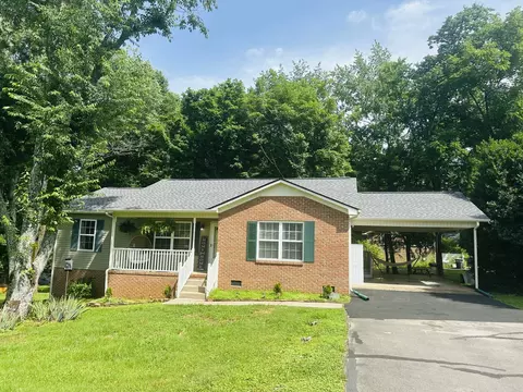500 Spring Valley Dr, Columbia, TN 38401