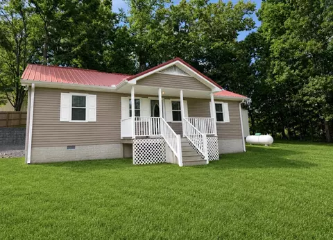 153 Henry Harris Rd, Westmoreland, TN 37186