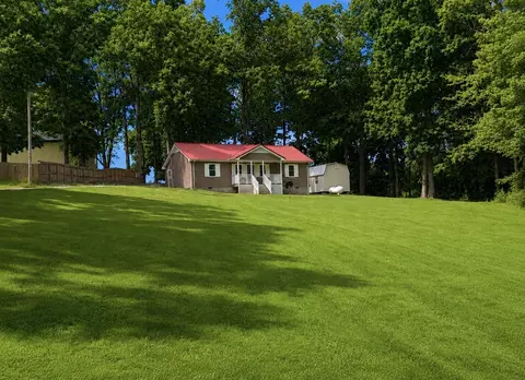 153 Henry Harris Rd, Westmoreland, TN 37186