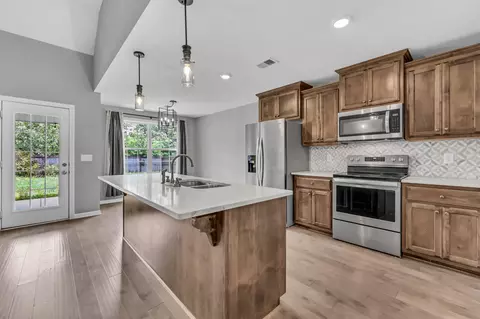 745 Tidwell Dr, Clarksville, TN 37042