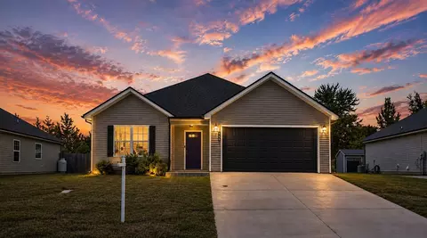 745 Tidwell Dr, Clarksville, TN 37042