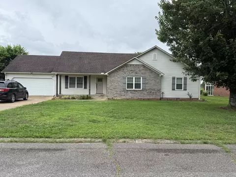 16 Delana Ave, Lawrenceburg, TN 38464