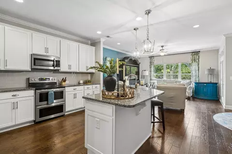 1010 Callaway Dr, Lebanon, TN 37087