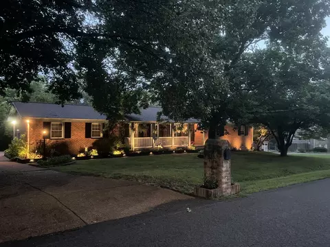 310 Harpeth View Trl, Kingston Springs, TN 37082