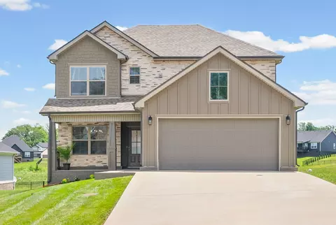 350 Frontier Dr, Clarksville, TN 37043