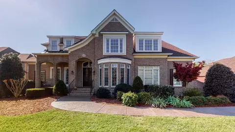 1728 Surrey Dr, Brentwood, TN 37027