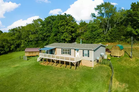 2114 Peach Orchard Rd, Culleoka, TN 38451