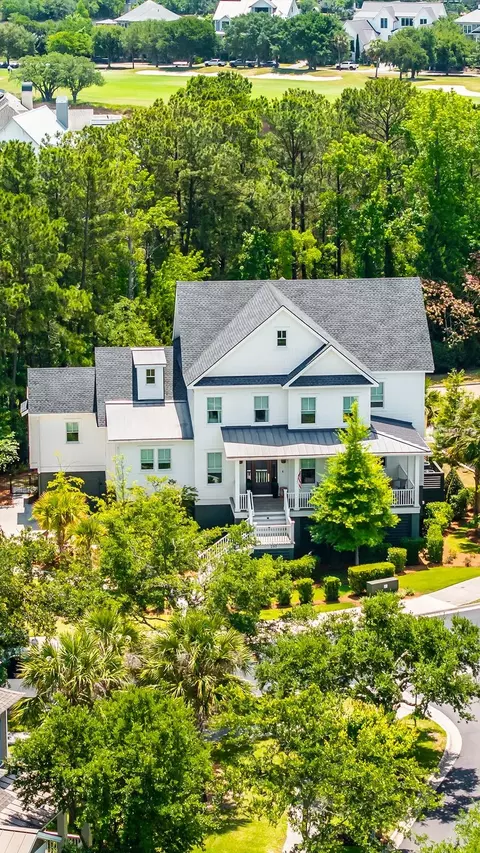 260 Island Park Dr, Charleston, SC 29492